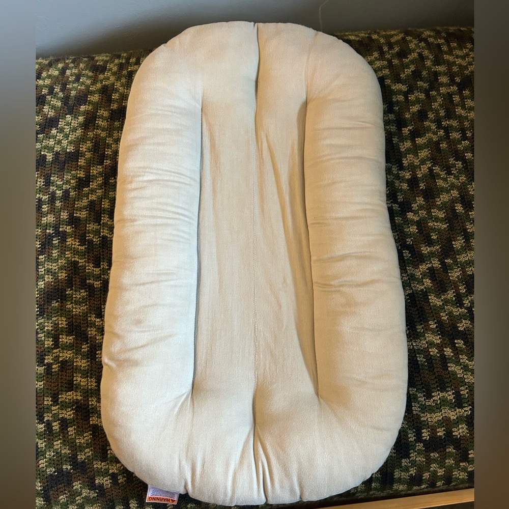 Snuggle me organic toddler lounger